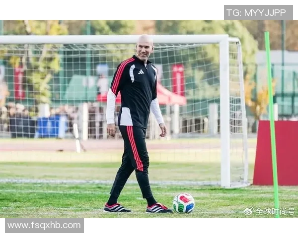 现役足球明星的魅力与风采展现了何种帅气风范与个人魅力